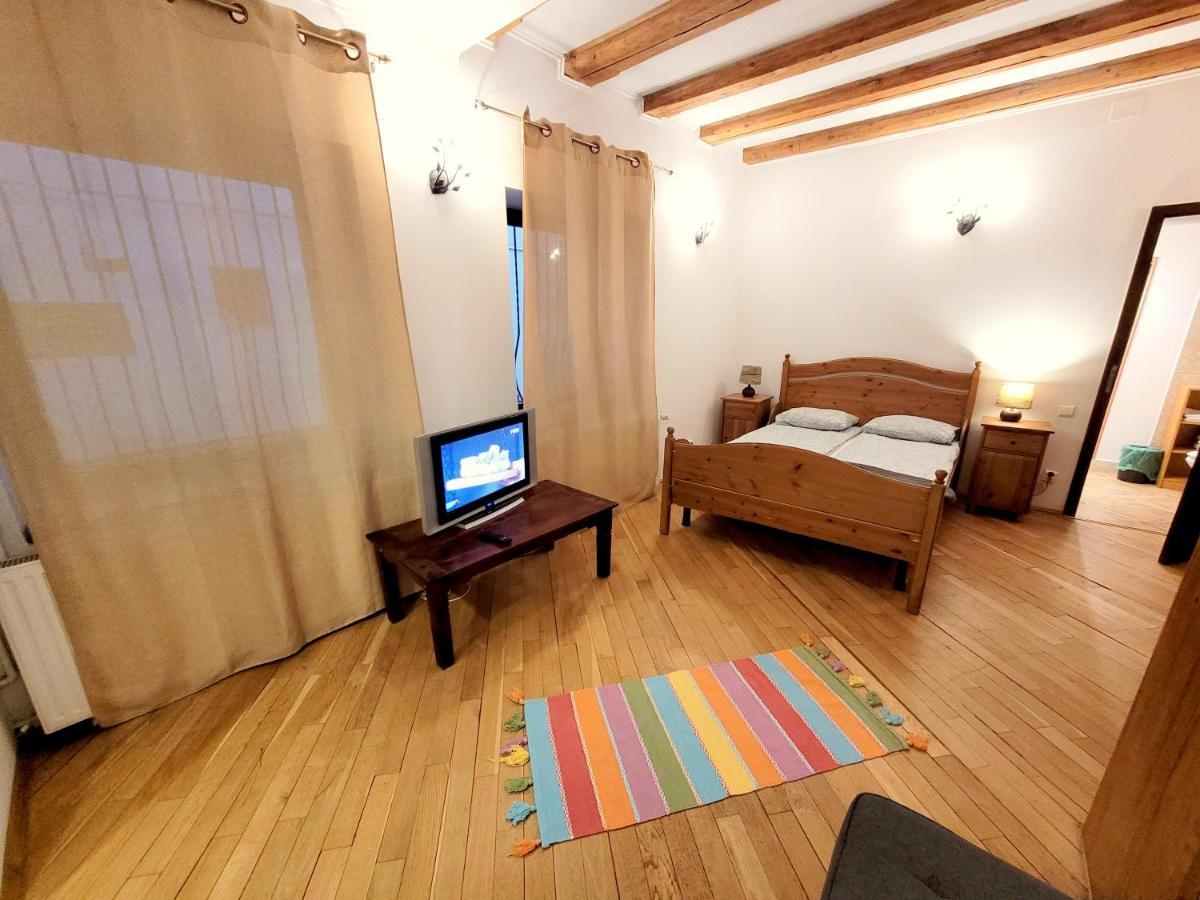 Main Square Apartments & More Braşov Esterno foto