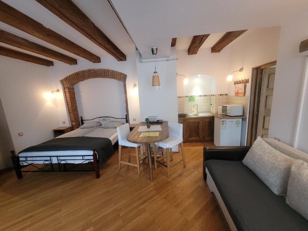 Main Square Apartments & More Braşov Esterno foto