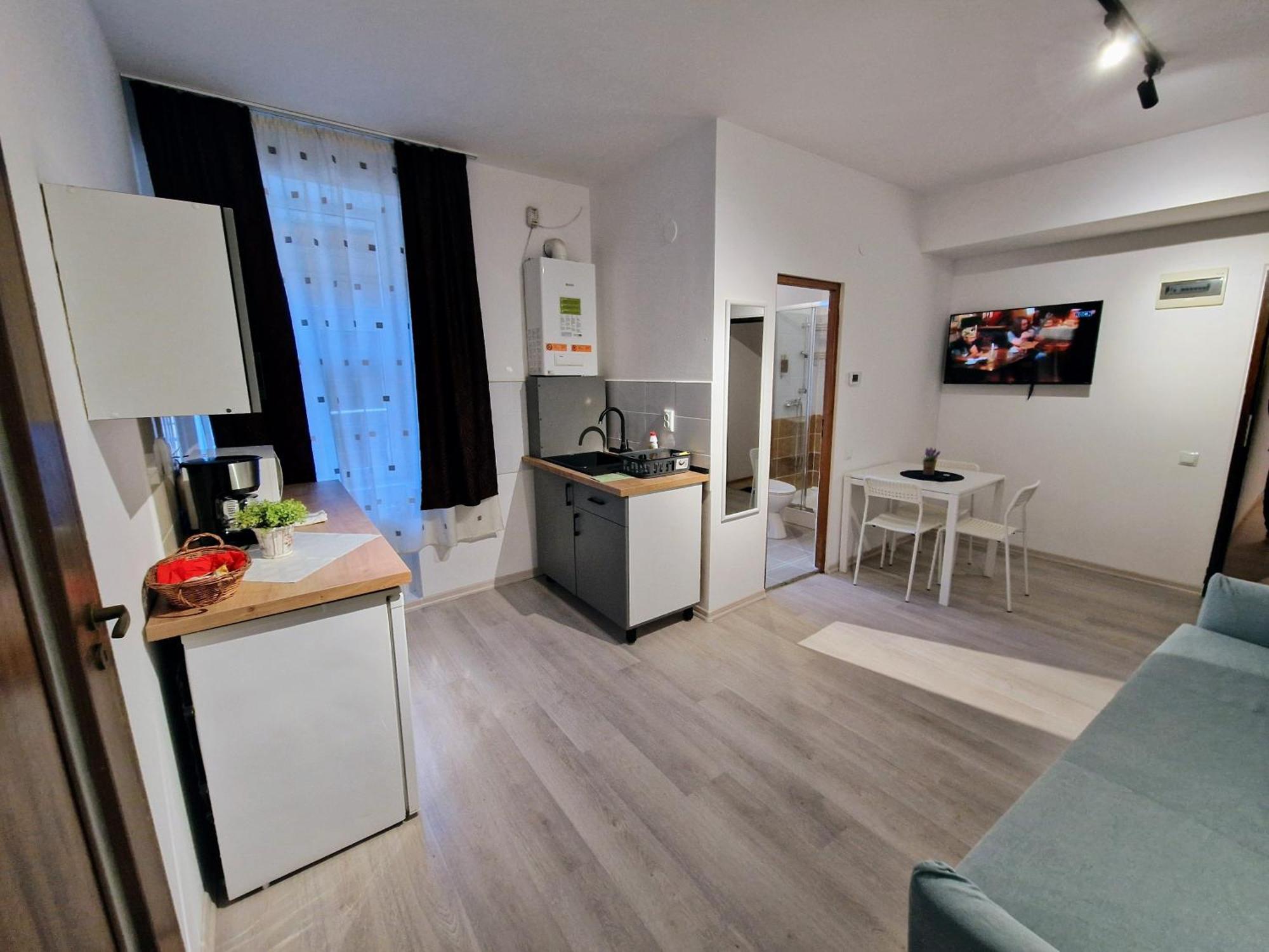 Main Square Apartments & More Braşov Esterno foto