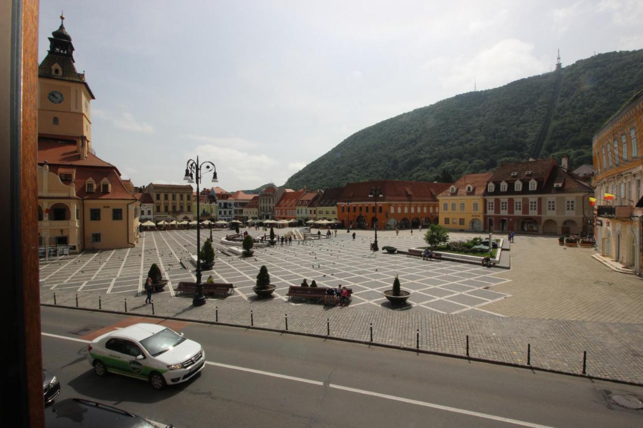 Main Square Apartments & More Braşov Esterno foto